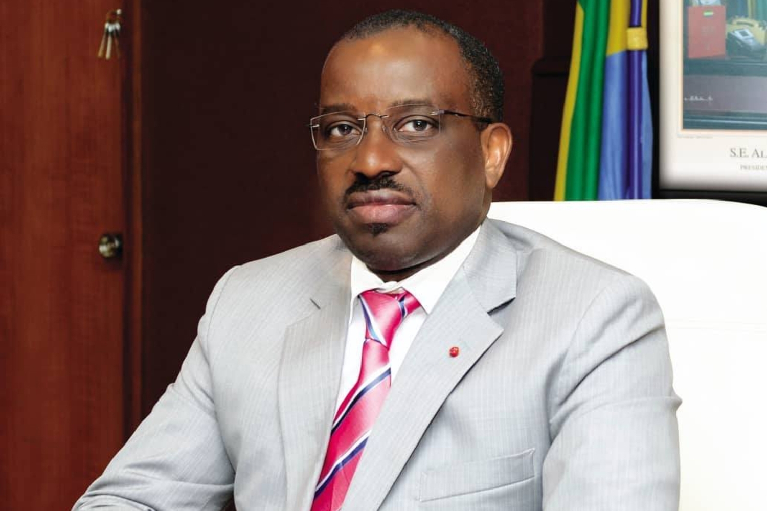 BIOGRAPHIE DU MINISTRE DU PÉTROLE DU GAZ DES HYDROCARBURES  ET DES MINES